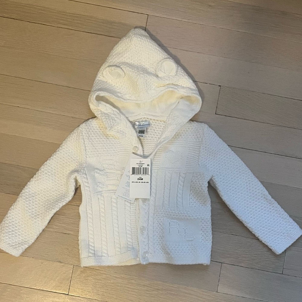 Gorgeous knit, hooded sweater made of buttery soft cotton!